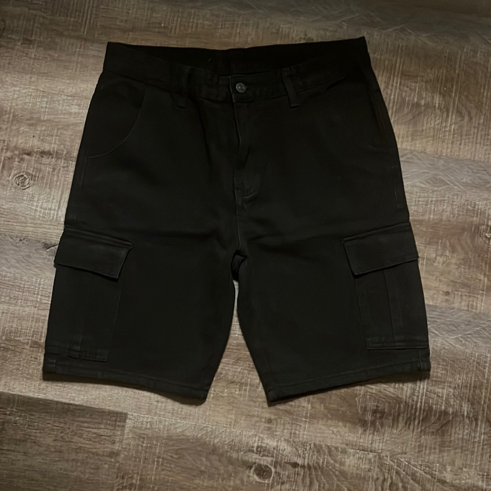 Black loose fit cargo denim shorts